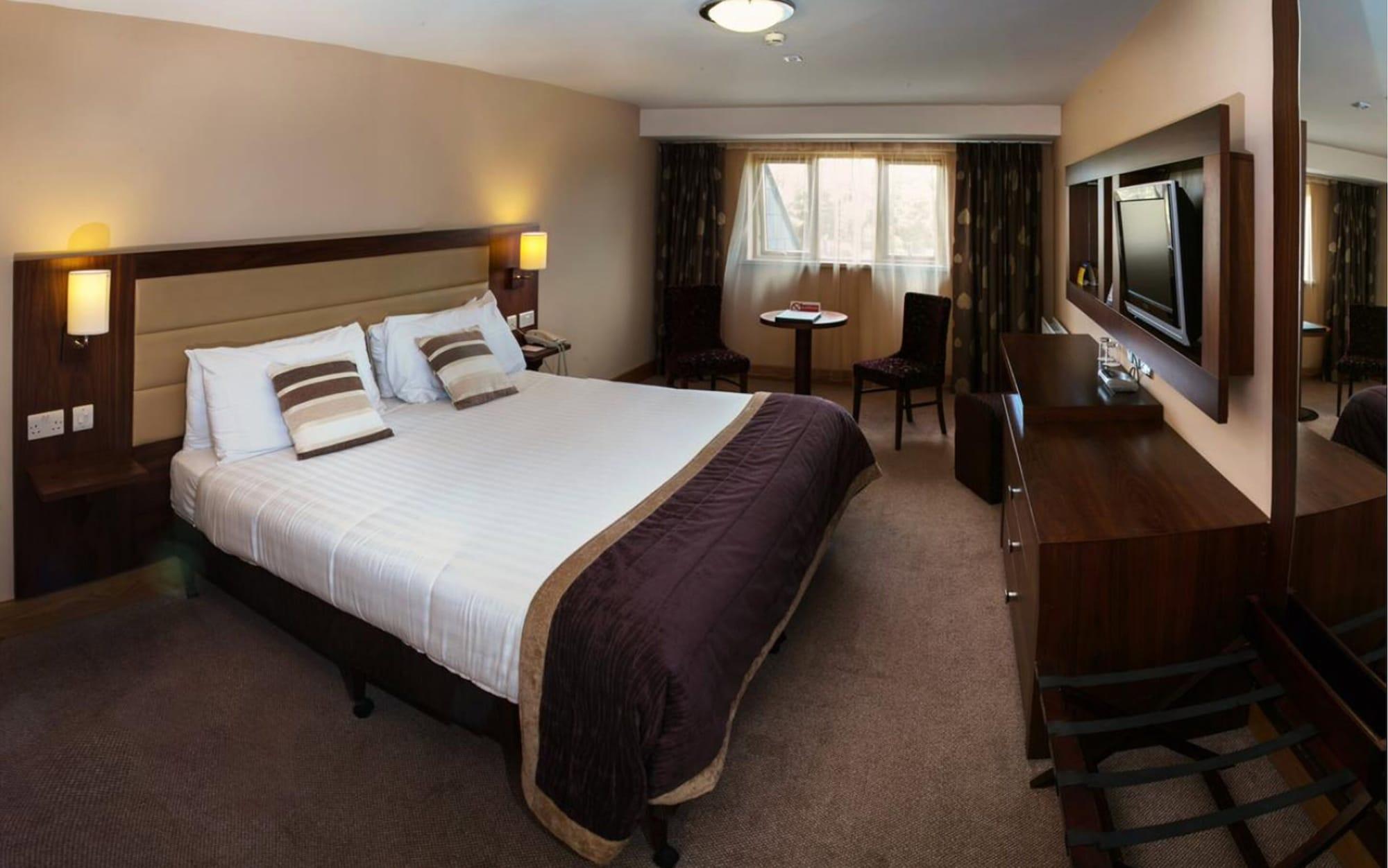 Woods & Hotel 4*